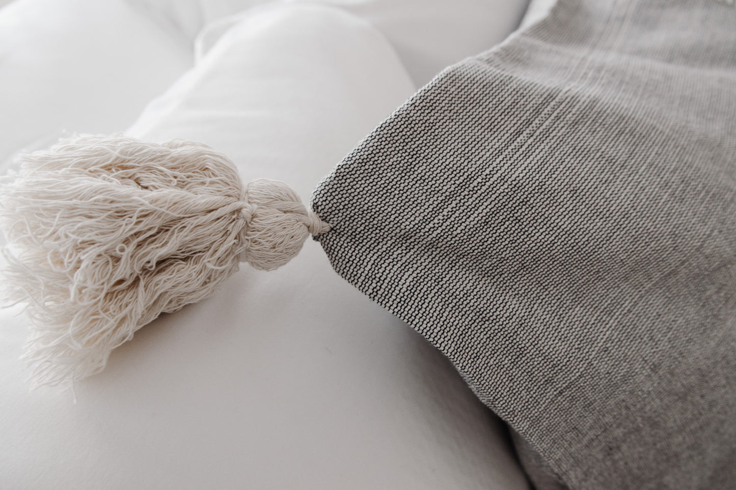 CROSS DIAMOND LUMBER PILLOW