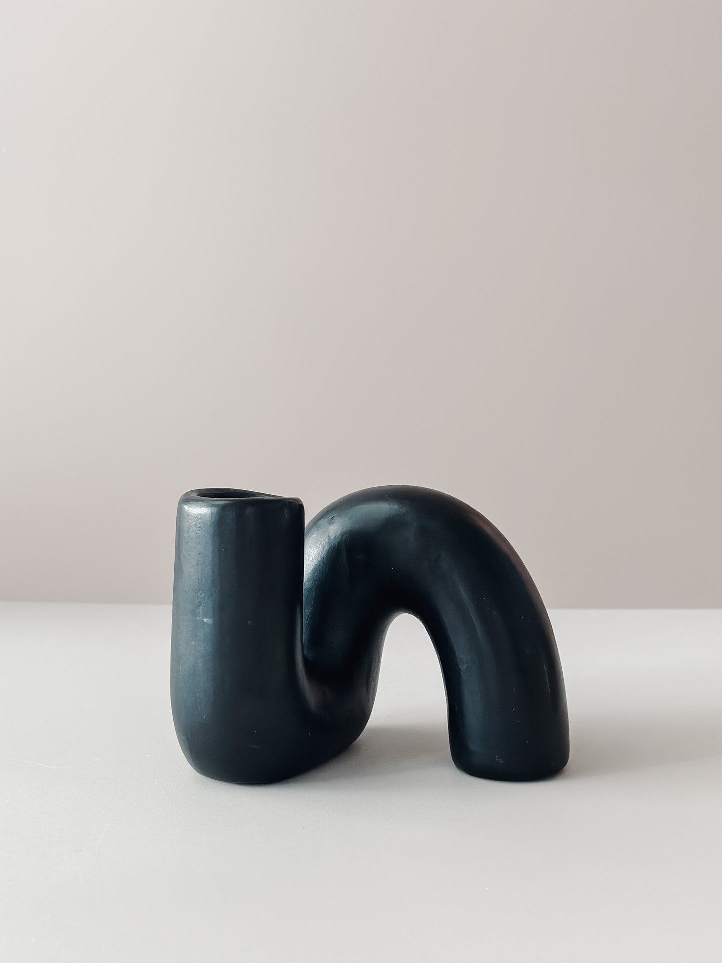 LA ONDA SCULPTURE OR CANDLESTICK