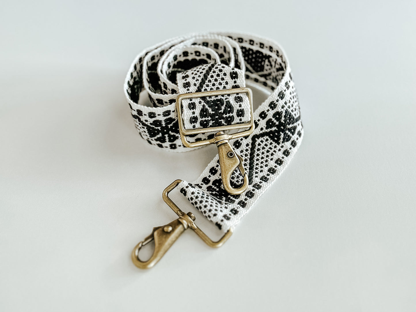 BLANCO Y NEGRO - Purse Strap